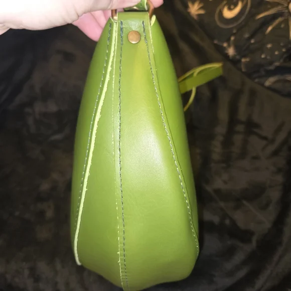 Portland Leather Large Koala in Green Apple - Picture 4 of 6